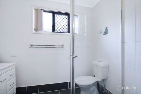 Property photo of 1/26 Cadell Crescent Rothwell QLD 4022