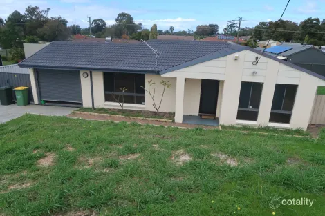Property photo of 2 Harnett Place Australind WA 6233