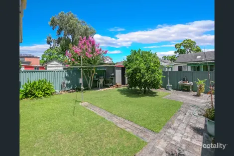 Property photo of 132 Binalong Road Toongabbie NSW 2146