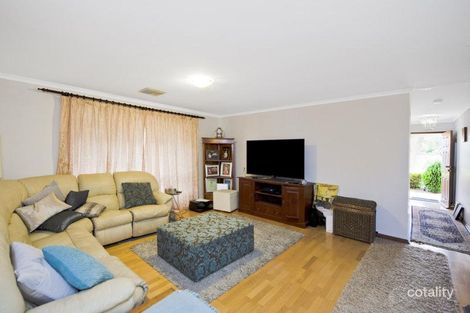 Property photo of 4 Hedge Row Oakden SA 5086