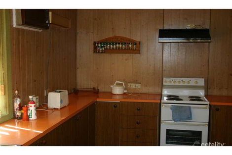 Property photo of 13 Nepean Avenue Mannering Park NSW 2259