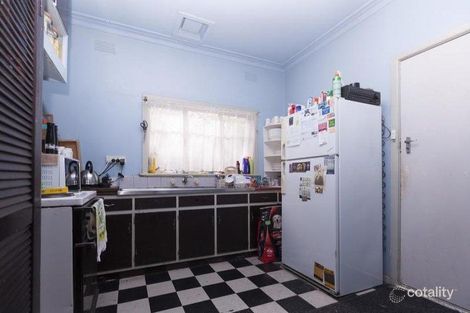 Property photo of 32 Beaver Street St Albans VIC 3021