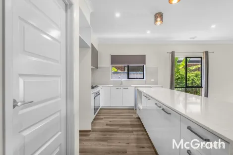 Property photo of 24 Praline Street Manor Lakes VIC 3024