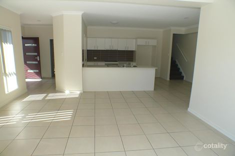 Property photo of 1/3 Coalstoun Crossing Waterford QLD 4133