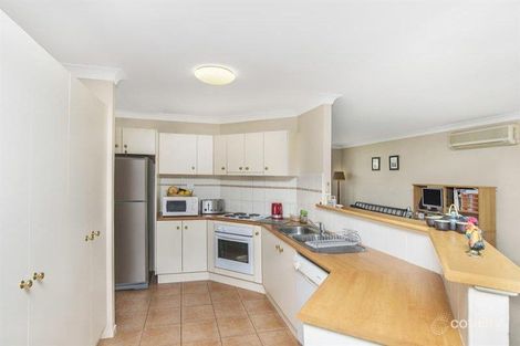 Property photo of 24 Greenhaven Circuit Woongarrah NSW 2259