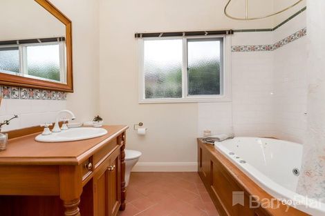 Property photo of 100 Raleigh Street Westmeadows VIC 3049