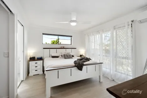 Property photo of 15 Haydn Drive Kawungan QLD 4655