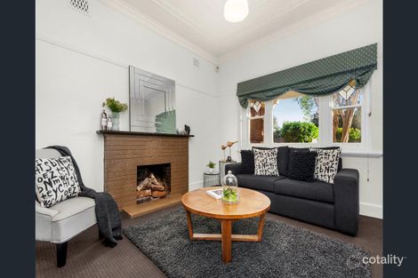 Property photo of 4 Collegian Avenue Strathmore VIC 3041