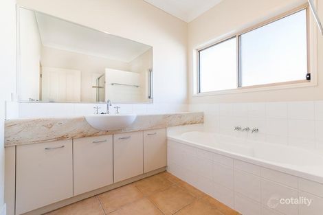 9 Wendt Pl, Edens Landing, QLD 4207