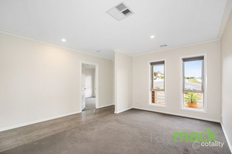 Property photo of 56 Felstead Circuit Thurgoona NSW 2640