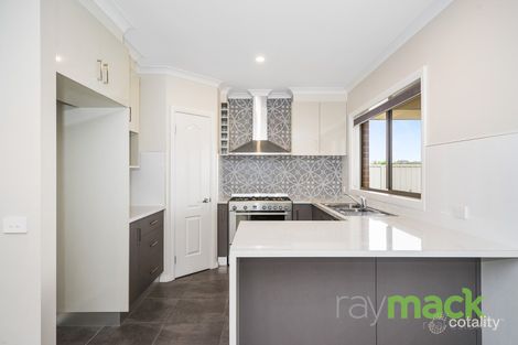 Property photo of 56 Felstead Circuit Thurgoona NSW 2640