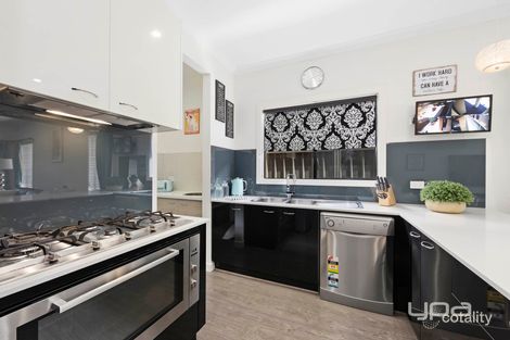 Property photo of 6 Longfield Way Deer Park VIC 3023