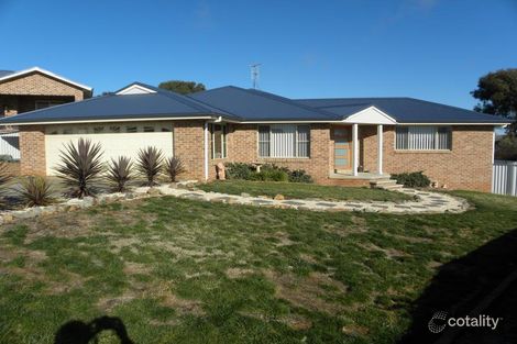 23 Settlers Pl, Young, NSW 2594