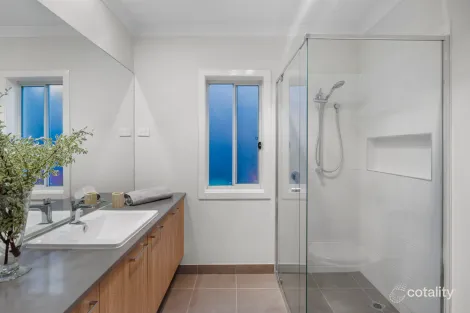 Property photo of 4 Burnett Drive Beveridge VIC 3753