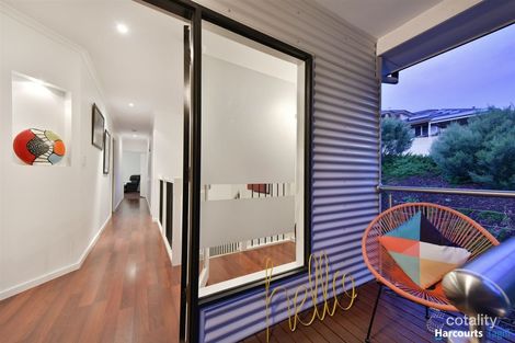 Property photo of 8 Molnar Court Aberfoyle Park SA 5159