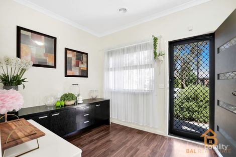 Property photo of 8 Embleton Chase Weir Views VIC 3338