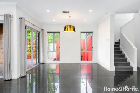 Property photo of 22 Pine View Close Old Reynella SA 5161