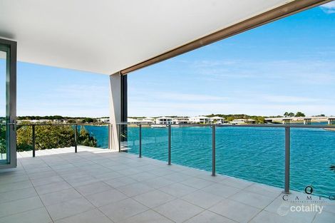 Property photo of 421/3 Pendraat Parade Hope Island QLD 4212