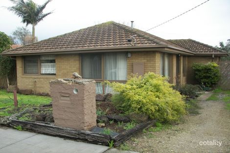 19 Lamont Cres, Cranbourne, VIC 3977