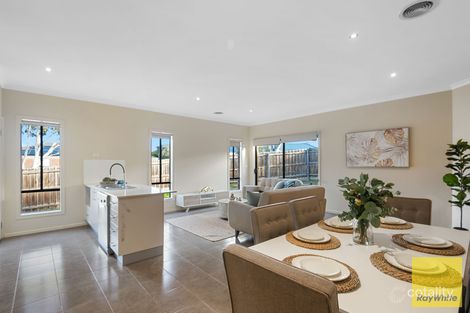 Property photo of 28 Starling Avenue Tarneit VIC 3029