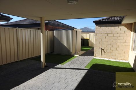 11 Xanthium Cir, Seville Grove, WA 6112
