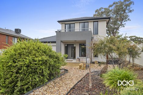 Property photo of 8 Tununga Circuit Kangaroo Flat VIC 3555