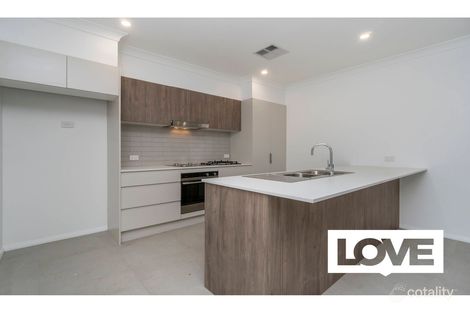 Property photo of 10 Lesley Avenue Edgeworth NSW 2285