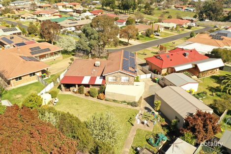 Property photo of 38 Pineview Circuit Young NSW 2594
