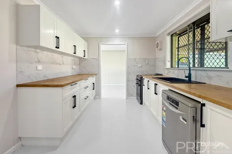 Property photo of 30 Walcott Way Bulgarra WA 6714