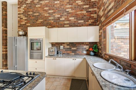 Property photo of 12 Marbert Court North Warrandyte VIC 3113