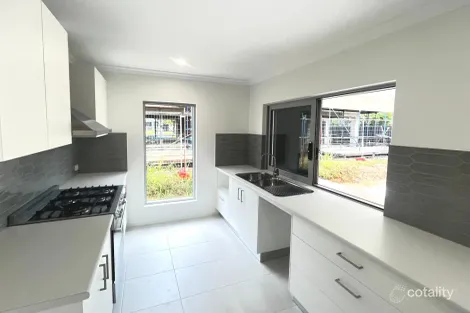 Property photo of 12 Braeside Court Smithfield QLD 4878