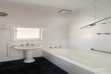Property photo of 23 Walter Street Seddon VIC 3011