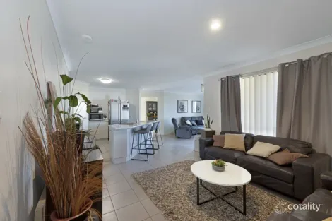 Property photo of 16 Keppel Crescent Thabeban QLD 4670