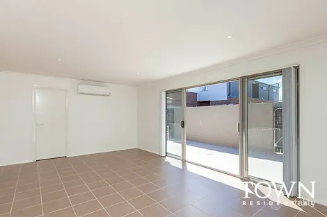 Property photo of 104 Gwen Meredith Loop Franklin ACT 2913