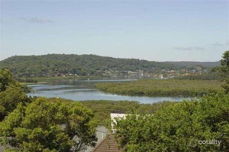 Property photo of 32 View Parade Saratoga NSW 2251