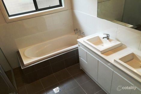 Property photo of 25 Inverell Avenue Hinchinbrook NSW 2168