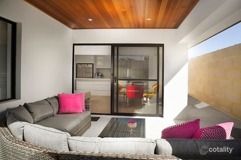 Property photo of 2 The Strand Bayswater WA 6053