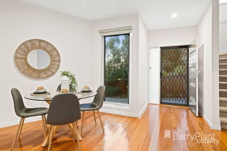 Property photo of 2/45 Corella Court Doncaster VIC 3108