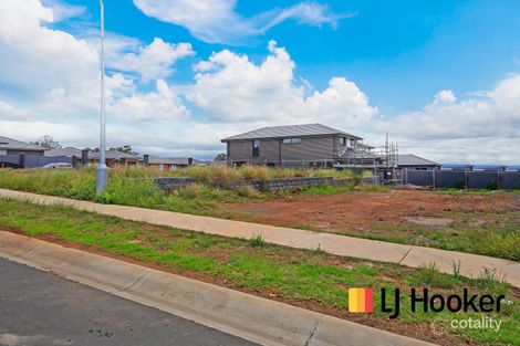5 Wallarah Cct, Gregory Hills, NSW 2557