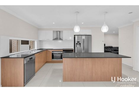 Property photo of 12 Treeline Circuit Yarrabilba QLD 4207