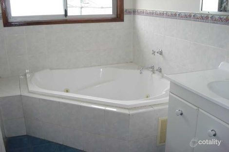 Property photo of 3 Sapphire Drive Tarro NSW 2322