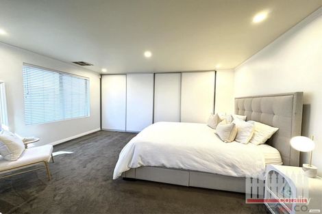 Property photo of 3/118 Huntriss Road Karrinyup WA 6018