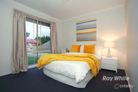 Property photo of 19 May Gibbs Crescent Lynbrook VIC 3975