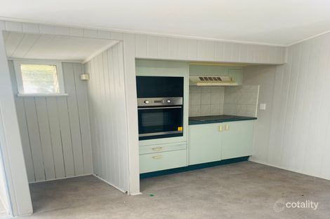 Property photo of 8 Flinders Street West Gladstone QLD 4680