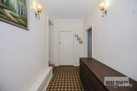 Property photo of 2 Sage Street Embleton WA 6062