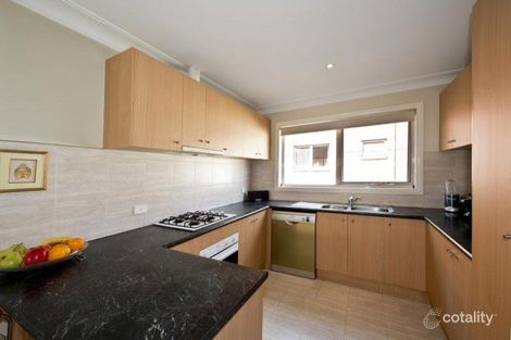 Property photo of 2/425 Station Street Box Hill VIC 3128