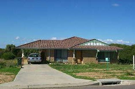 90 Bellimos Dr, Wandina, WA 6530