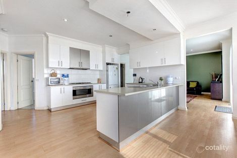 Property photo of 16 Tigris Court Roxburgh Park VIC 3064