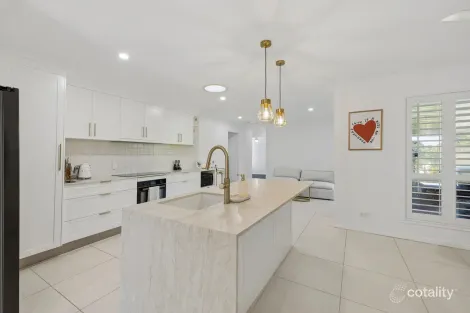 Property photo of 5 Timberland Place Loganholme QLD 4129