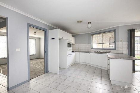 Property photo of 59 Manning Clark Road Mill Park VIC 3082